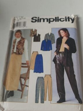 Simplicity Black Shiny Wide-Leg Trousers with Mustard Top Accent Parttern